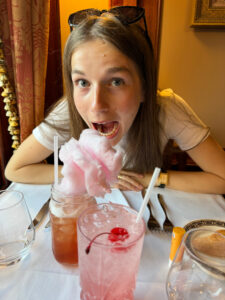 tiffany qui mange au walt
