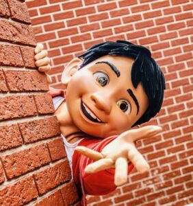 miguel à disneyland paris