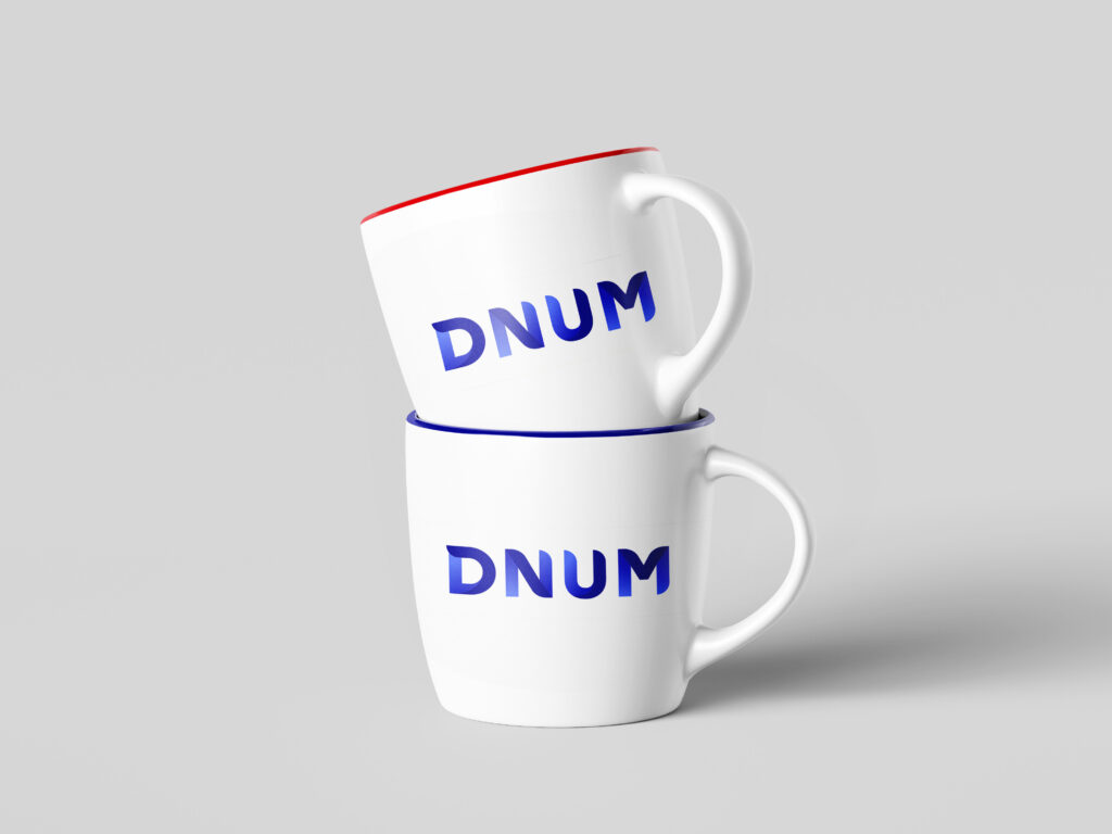 mockup-mug-sophie-qiu Mockup de mugs pour la DNUM